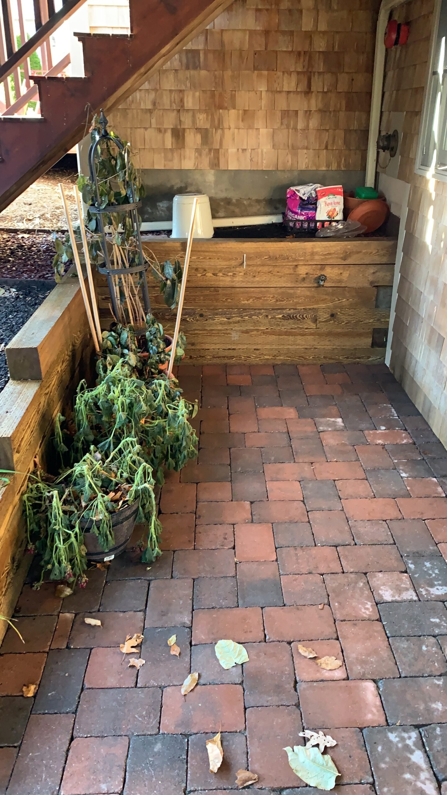 Patio cleaning by Fabricio Painting on Cape Cod
