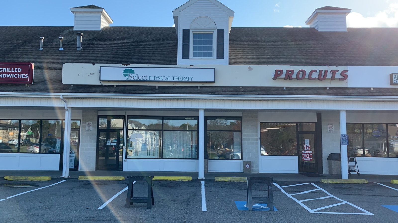 Storefront pressure washing by Fabricio Painting in South Dennis, MA